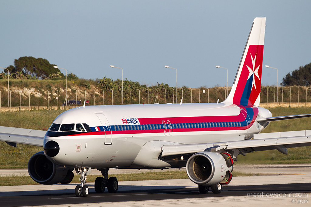 IMAGE: http://www.matthewscerri.com/Gallery/AirmaltaRetro/images/MG4_1397%20copy.jpg