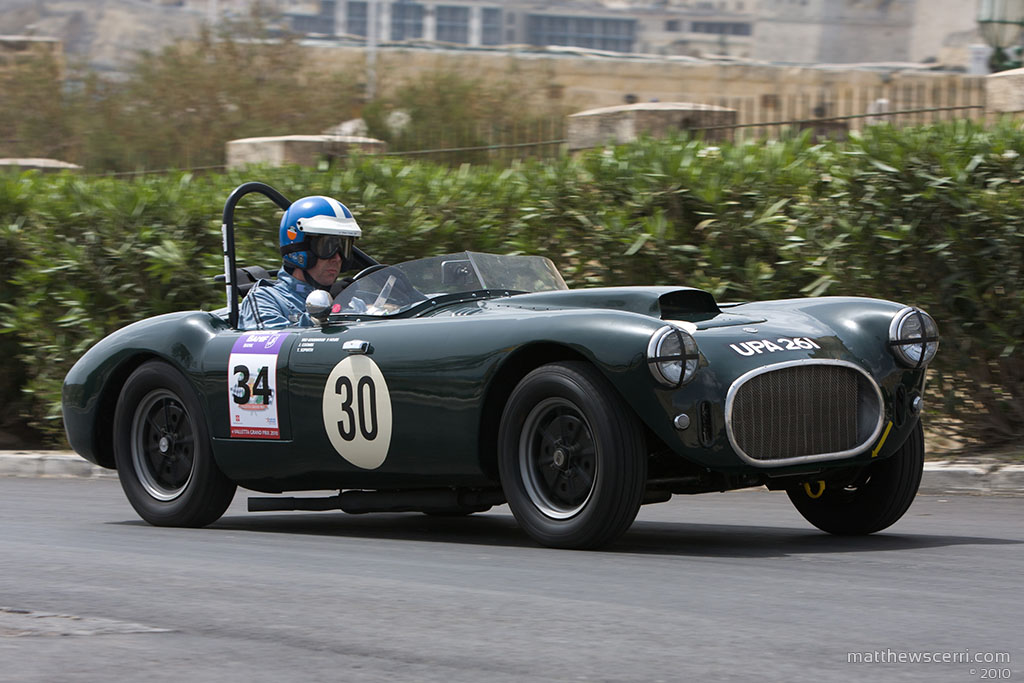 IMAGE: http://www.matthewscerri.com/Gallery/VallettaGrandPrix2010/Saturday/images/_MG_4001%20copy.jpg