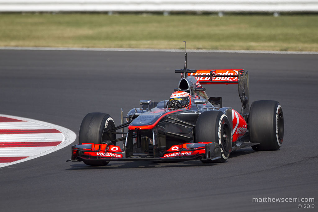 IMAGE: http://www.matthewscerri.com/Private/Silverstone_YDT/MG4_2235.jpg