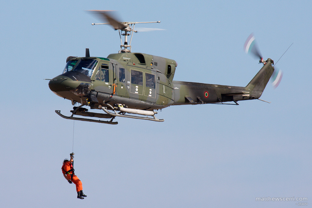 IMAGE: http://www.matthewscerri.com/gallery/MaltaAirshow2009/_MG_0918.jpg
